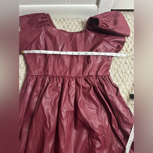 Olivia James the Label Black Brooke Faux Leather Flutter Sleeve size S - Picture 4 of 8